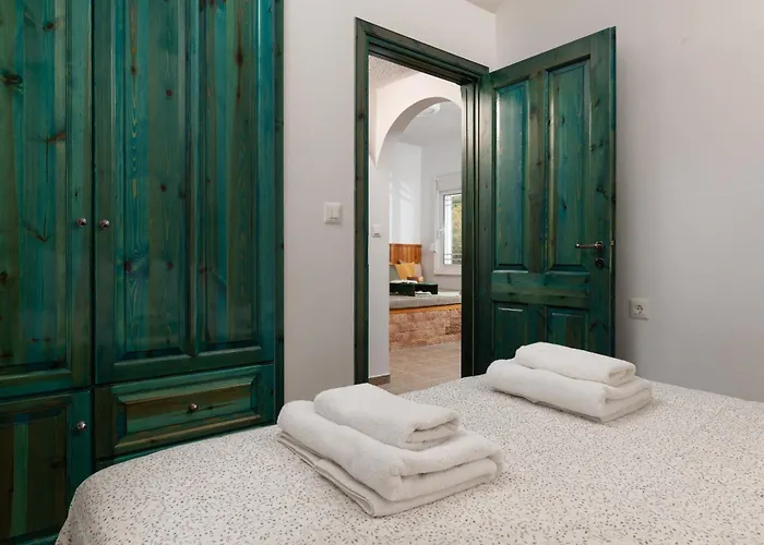 Oniro House * Archangelos (Rhodes)